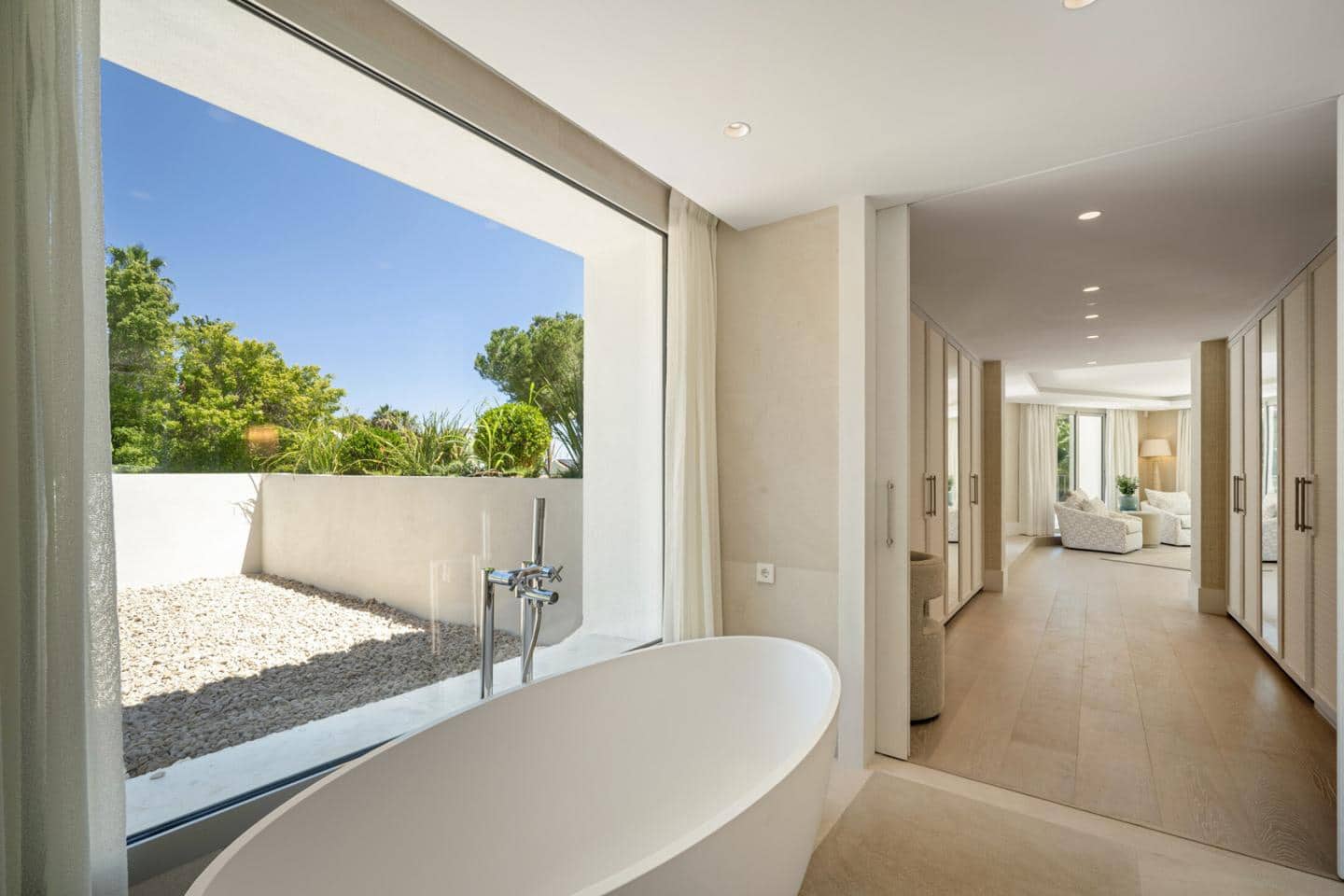 6 soverom Villa til salgs i Marbella med svømmebasseng garasje - € 8 950 000 (Ref: 9211643)