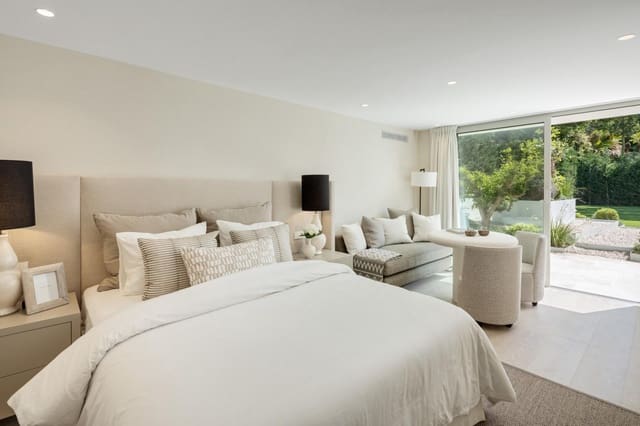 6 soverom Villa til salgs i Sierra Blanca, Marbella med svømmebasseng garasje - € 8 950 000 (Ref: 9211643)