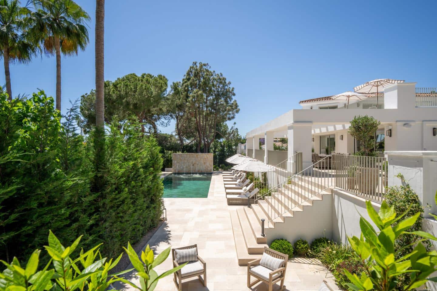 6 soverom Villa til salgs i Marbella med svømmebasseng garasje - € 8 950 000 (Ref: 9211643)