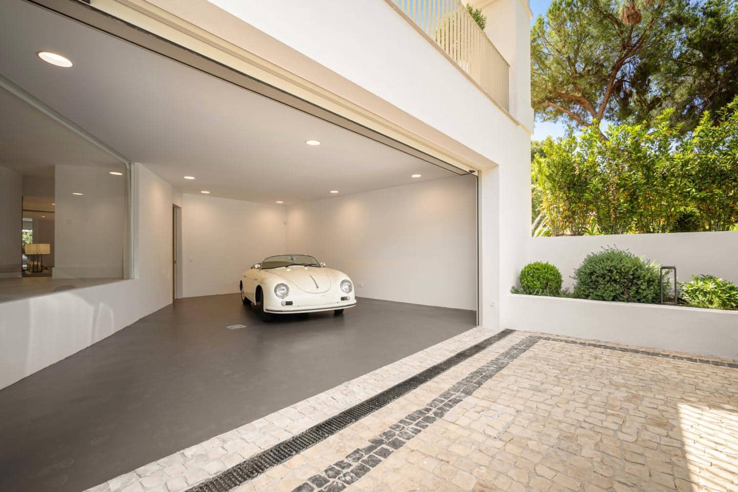 6 soverom Villa til salgs i Marbella med svømmebasseng garasje - € 8 950 000 (Ref: 9211643)