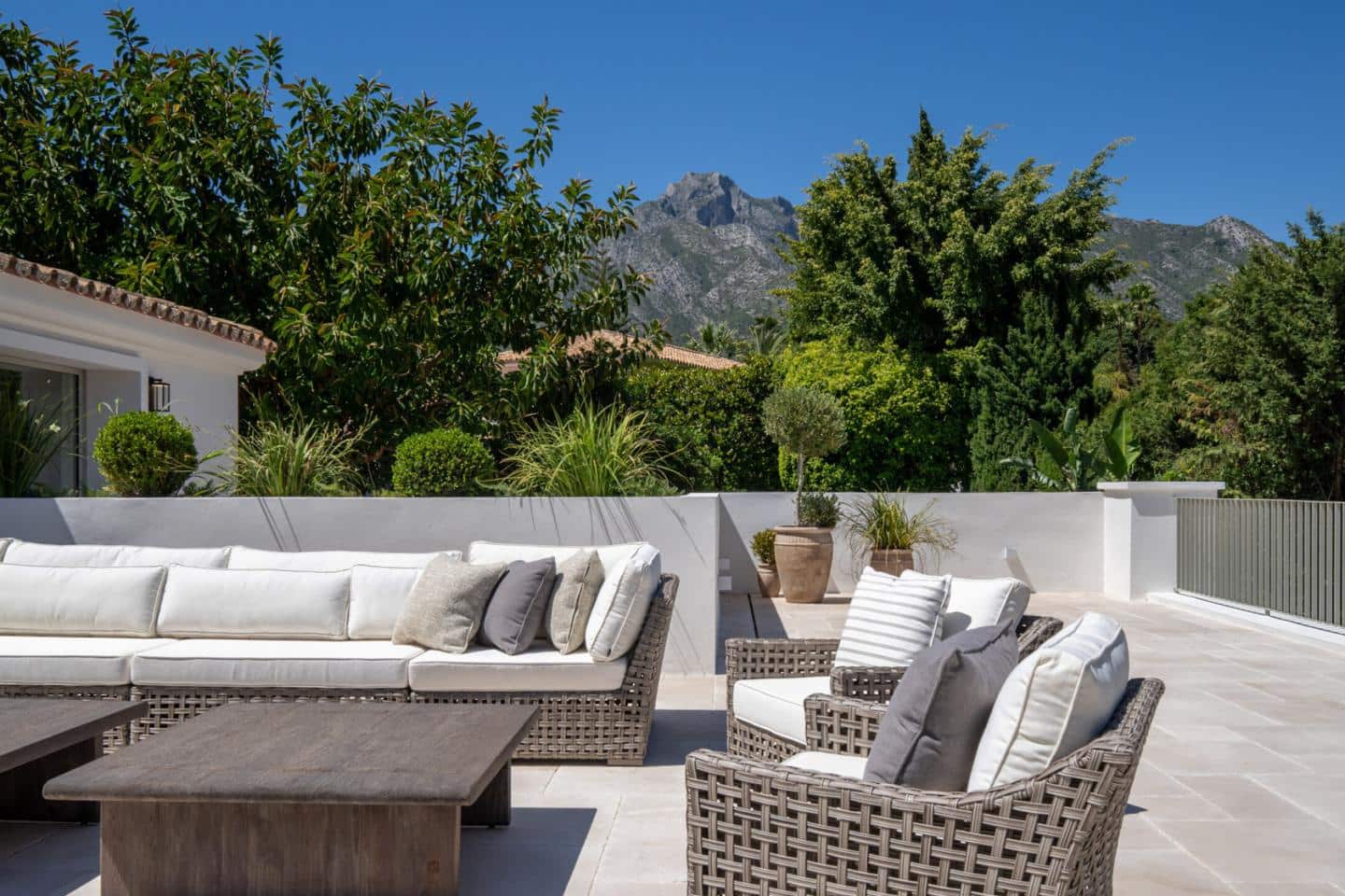 6 soverom Villa til salgs i Marbella med svømmebasseng garasje - € 8 950 000 (Ref: 9211643)