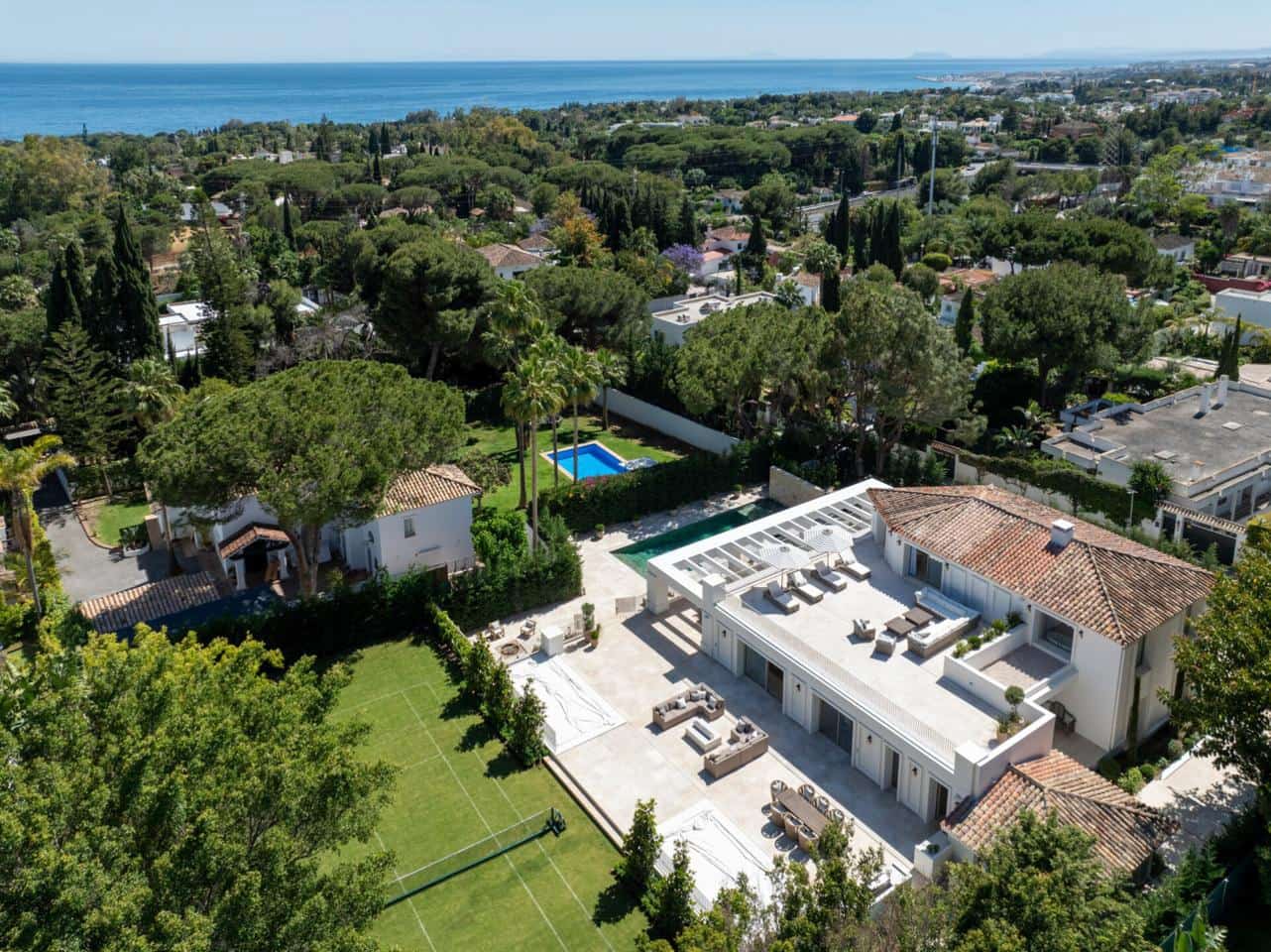 6 soverom Villa til salgs i Marbella med svømmebasseng garasje - € 8 950 000 (Ref: 9211643)