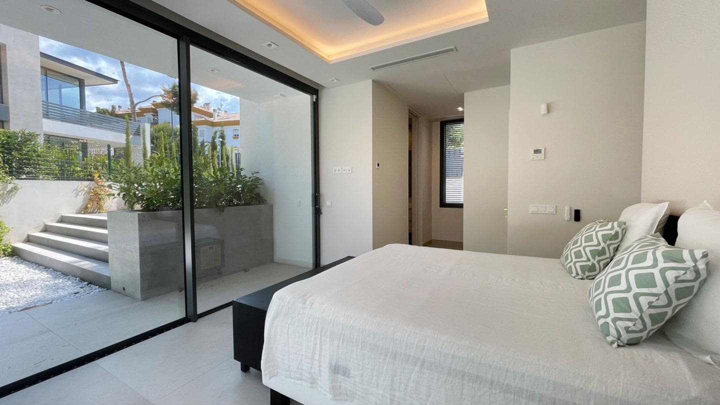 5 soveværelse Villa til salg i Marbella med swimmingpool garage - € 4.650.000 (Ref: 9220273)