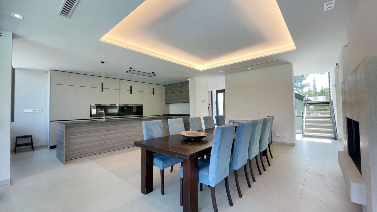 5 soveværelse Villa til salg i Marbella med swimmingpool garage - € 4.650.000 (Ref: 9220273)