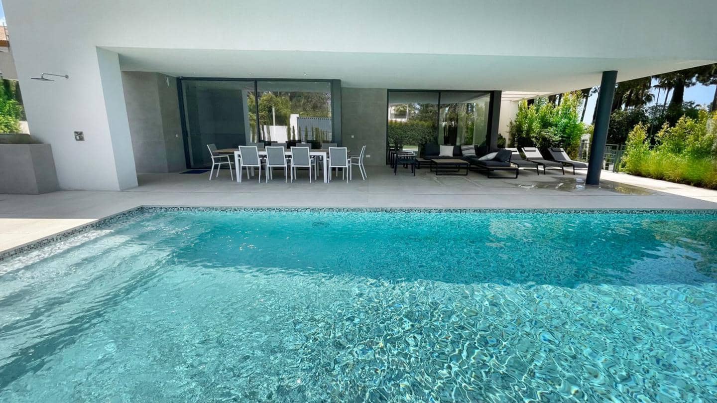 5 soveværelse Villa til salg i Marbella med swimmingpool garage - € 4.650.000 (Ref: 9220273)