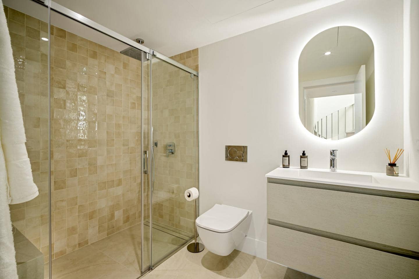 4 bedroom Apartment for sale in Benahavis with pool garage - € 1,875,000 (Ref: 9226027)