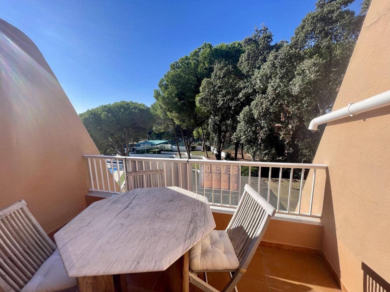 2 soveværelse Lejlighed til salg i Estepona med swimmingpool - € 249.000 (Ref: 9231560)