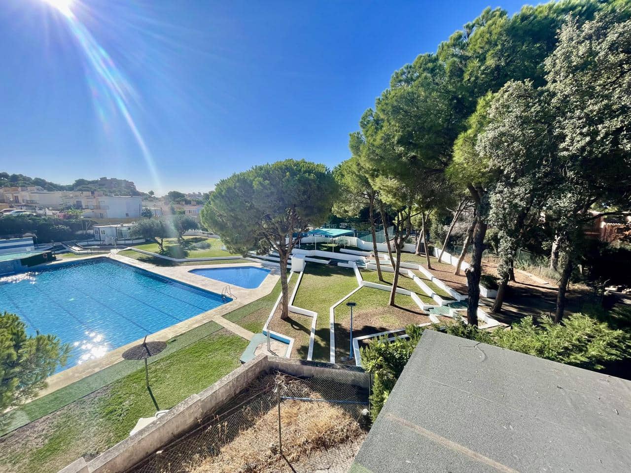 2 soveværelse Lejlighed til salg i Estepona med swimmingpool - € 249.000 (Ref: 9231560)