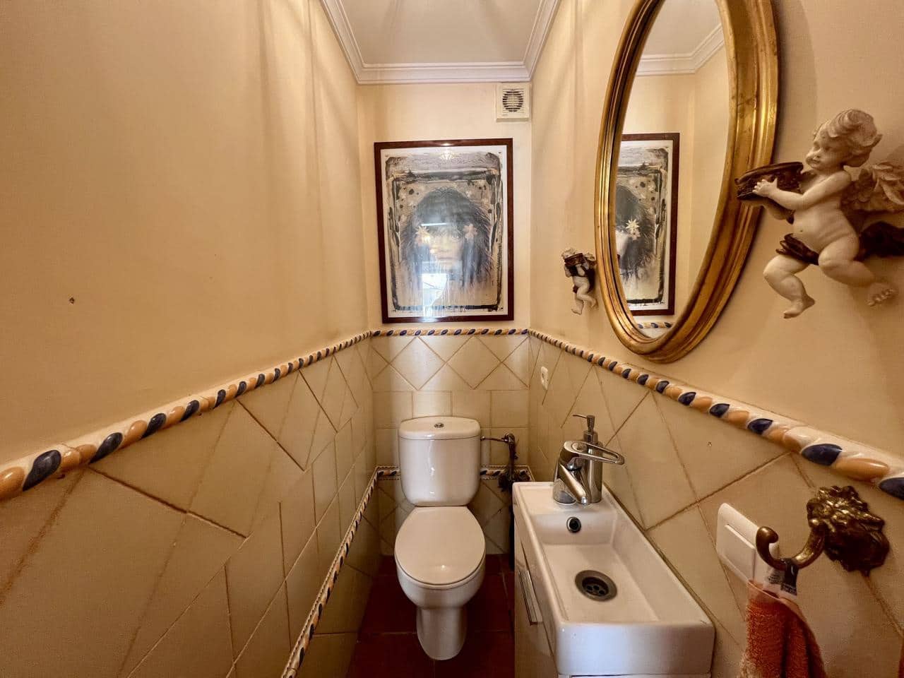 8 soveværelse Finca/Landehus til salg i Estepona med swimmingpool garage - € 1.190.000 (Ref: 9232018)