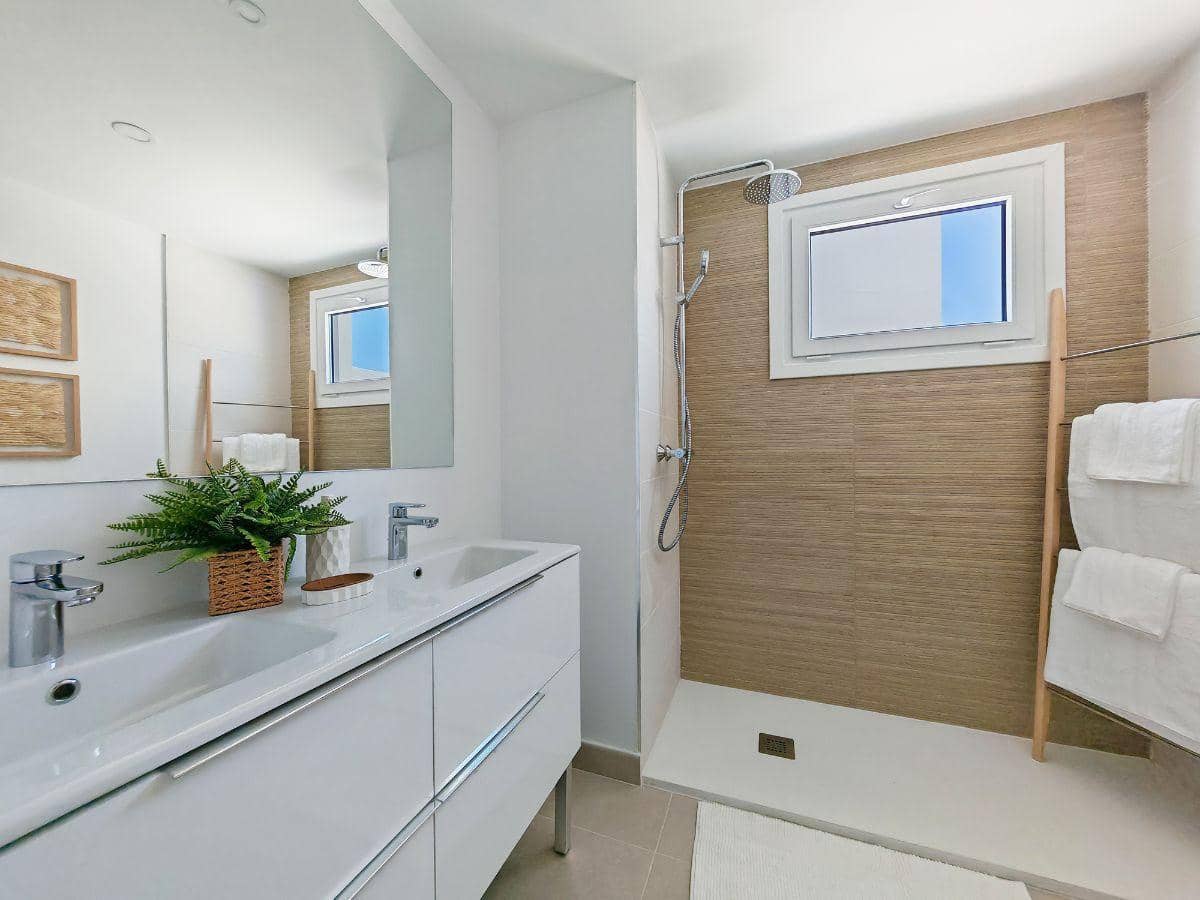 2 sovrum Lägenhet till salu i Estepona med pool garage - 443 800 € (Ref: 9237751)