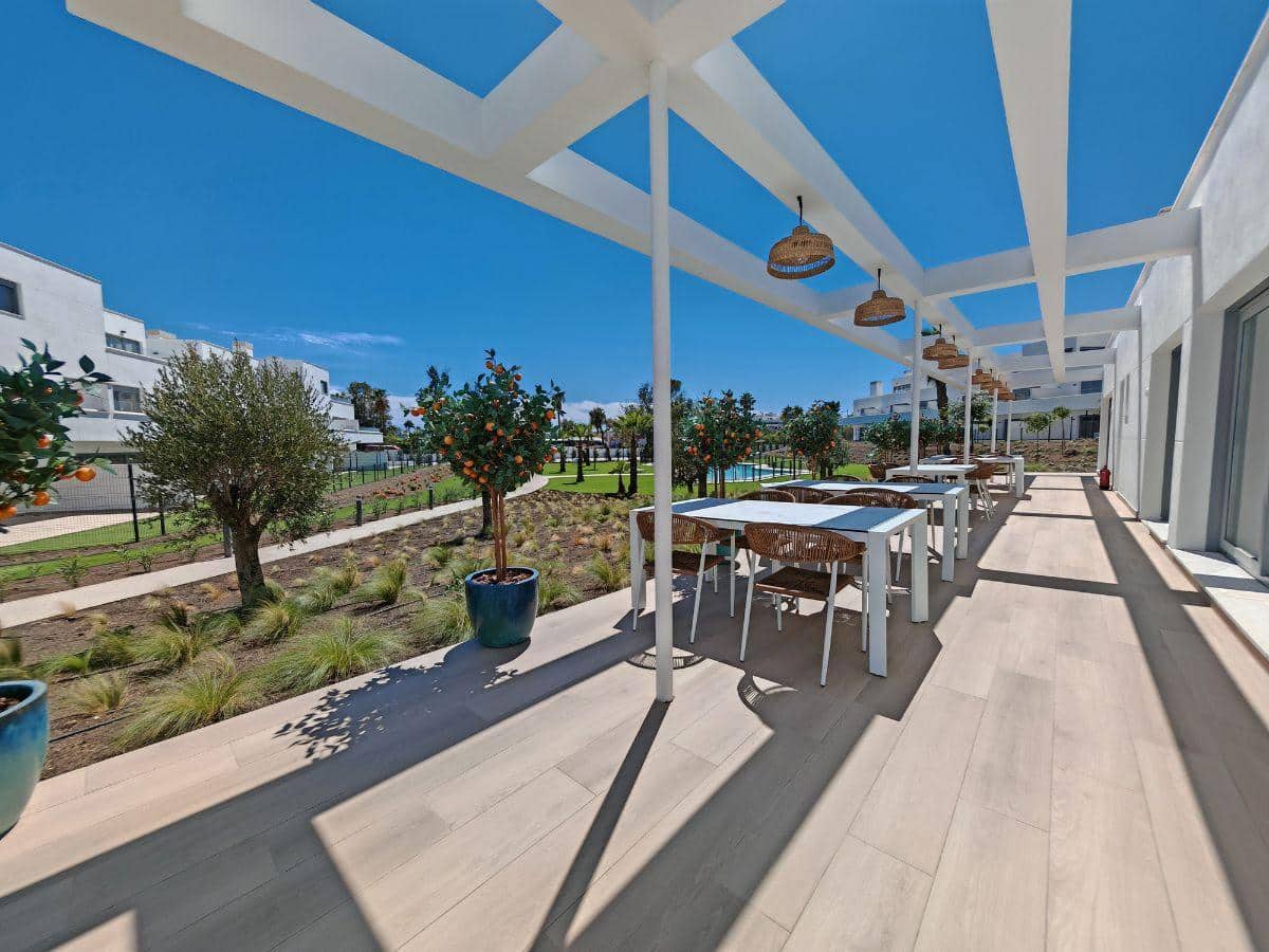 2 sovrum Lägenhet till salu i Estepona med pool garage - 443 800 € (Ref: 9237751)