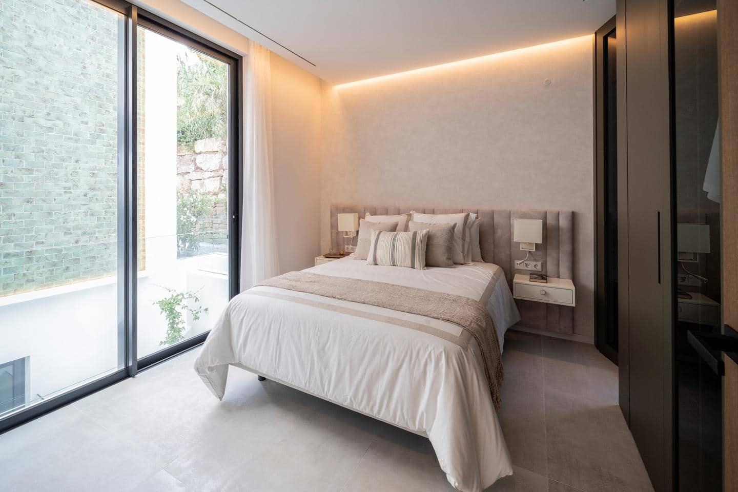 6 Zimmer Villa zu verkaufen in Benahavis mit Pool Garage - 7.200.000 € (Ref: 9253921)