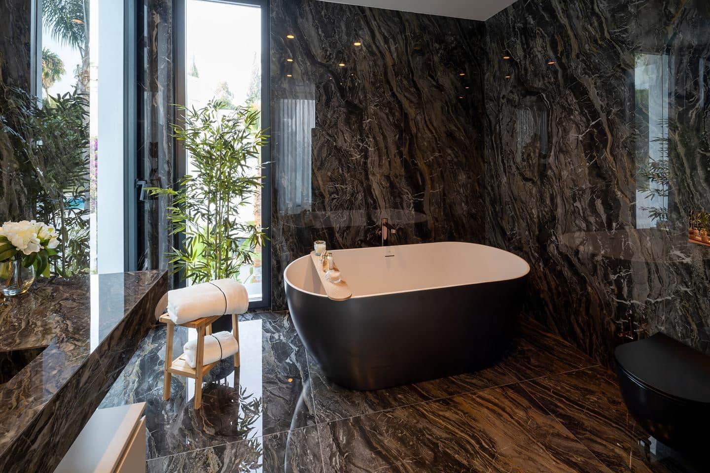 6 Zimmer Villa zu verkaufen in Benahavis mit Pool Garage - 7.200.000 € (Ref: 9253921)