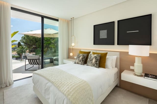 5 chambre Villa/Maison à vendre à Las Brisas, Marbella avec piscine garage - 4 990 000 € (Ref: 9255836)