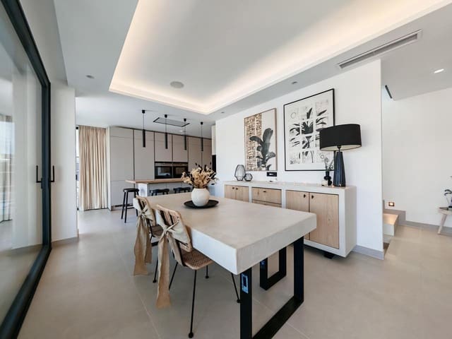 5 bedroom Villa for sale in Valle Romano Golf, Estepona with pool garage - € 1,690,000 (Ref: 9256580)