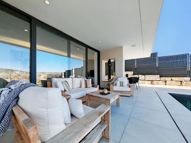 5 bedroom Villa for sale in Valle Romano Golf, Estepona with pool garage - € 1,690,000 (Ref: 9256580)