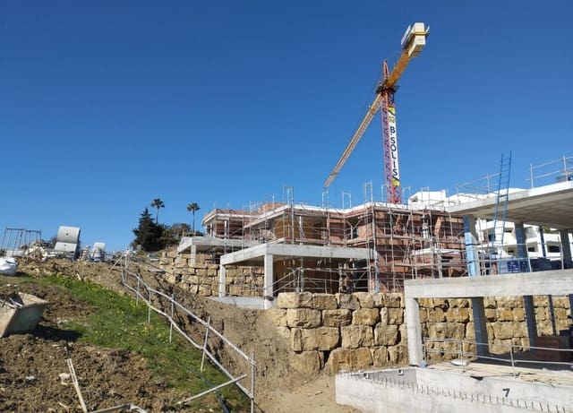 3 soverom Villa til salgs i Estepona Golf, Estepona med svømmebasseng garasje - € 1 440 000 (Ref: 9256584)