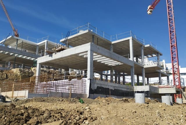 3 soverom Villa til salgs i Estepona Golf, Estepona med svømmebasseng garasje - € 1 440 000 (Ref: 9256584)