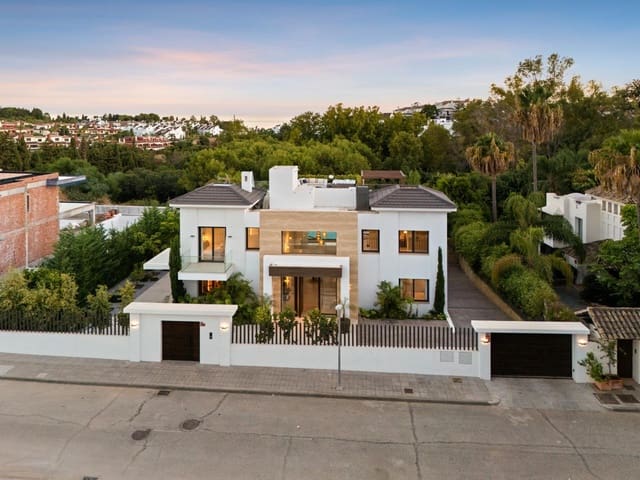 6 Zimmer Villa zu verkaufen in Lomas De Marbella, Marbella mit Pool Garage - 5.900.000 € (Ref: 9257603)