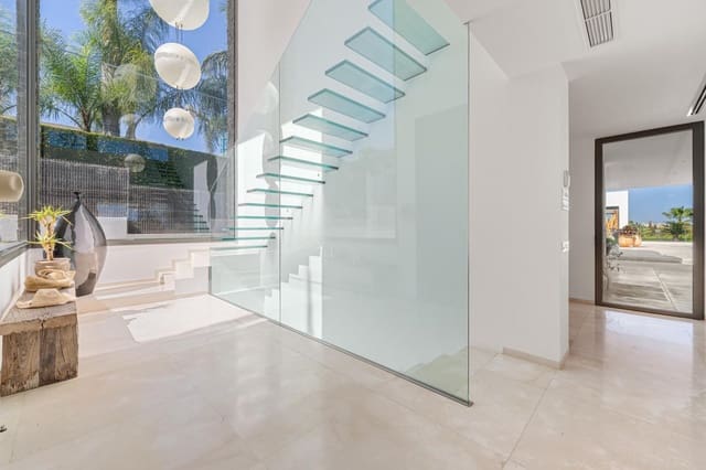 7 slaapkamer Villa te koop in Los Naranjos, Marbella met zwembad garage - € 7.950.000 (Ref: 9257605)