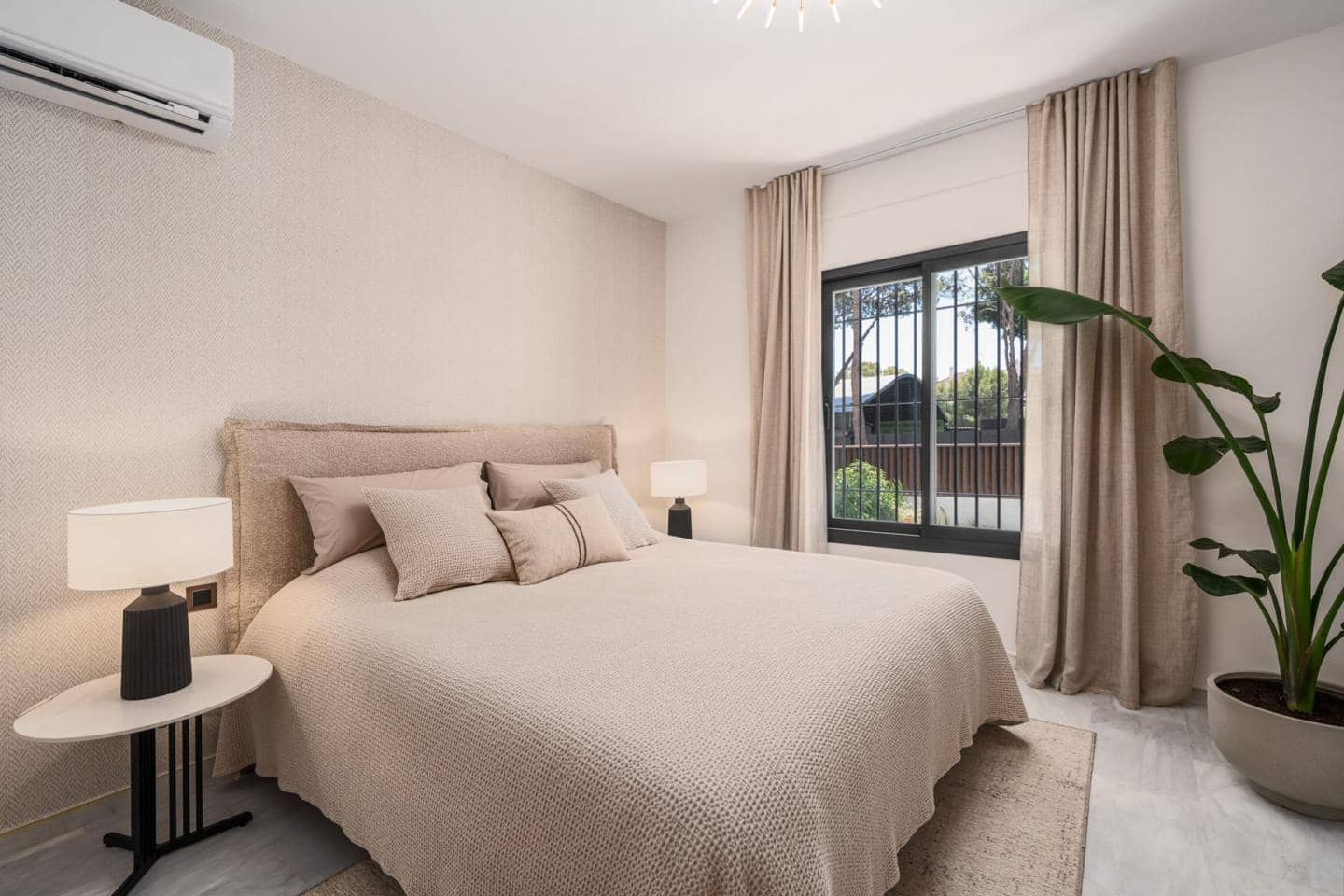 Chalet de 6 habitaciones en Marbella en venta con piscina garaje - 2.150.000 € (Ref: 9275337)