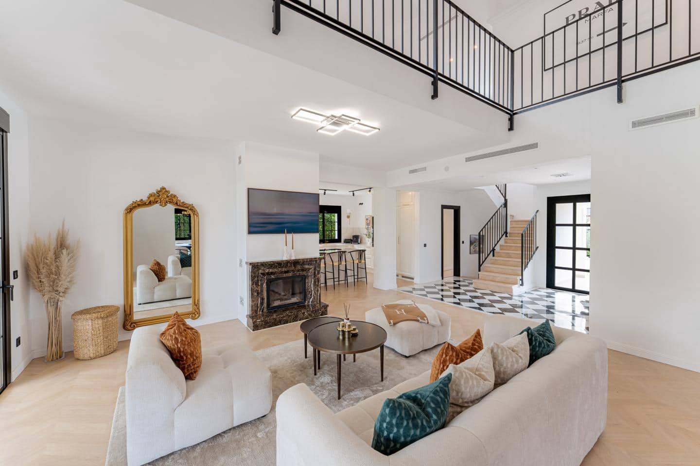 6 sovrum Villa till salu i Estepona med pool garage - 2 895 000 € (Ref: 9329556)