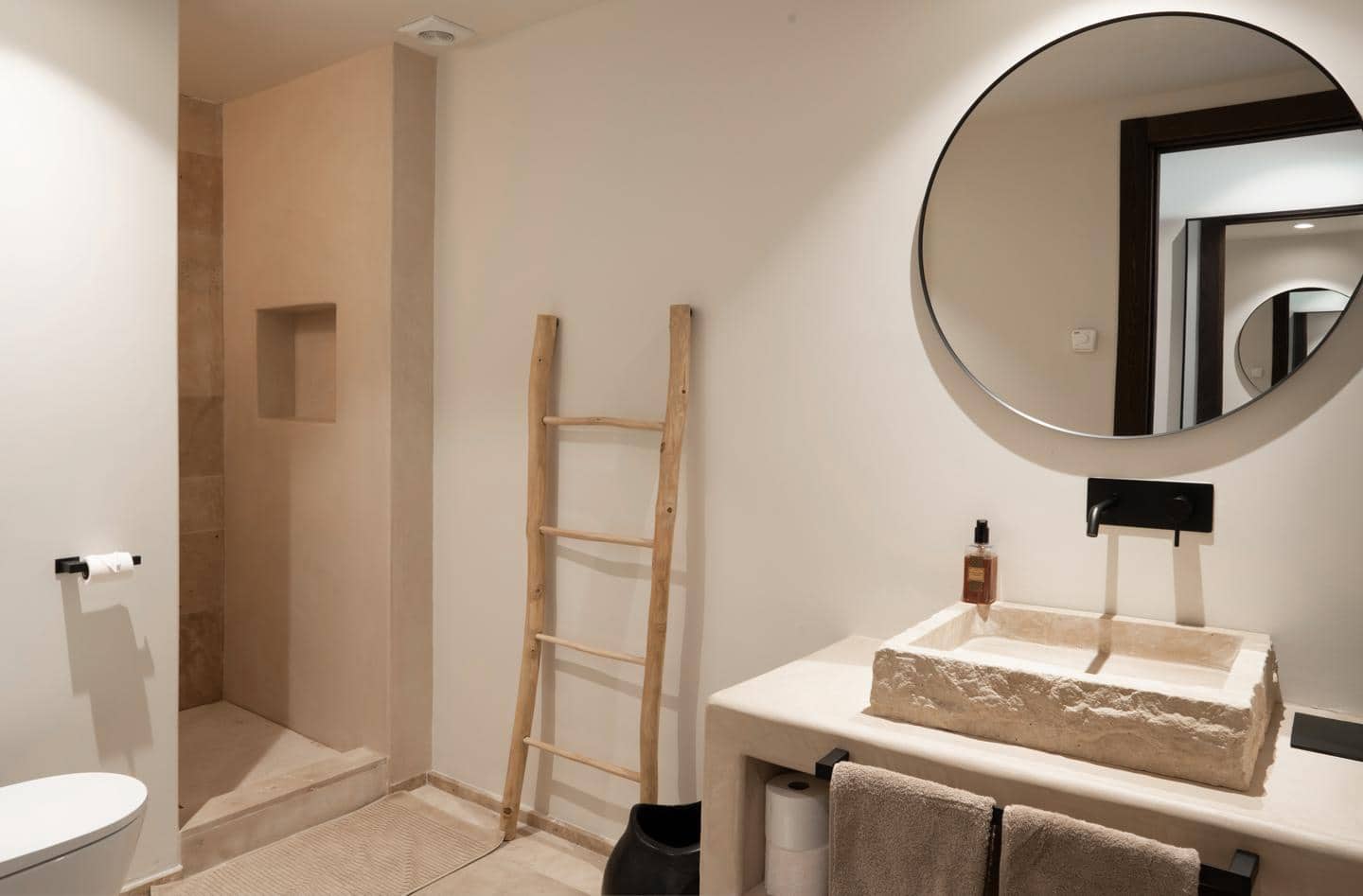 5 slaapkamer Villa te koop in New Golden Mile met zwembad garage - € 3.970.000 (Ref: 9329768)