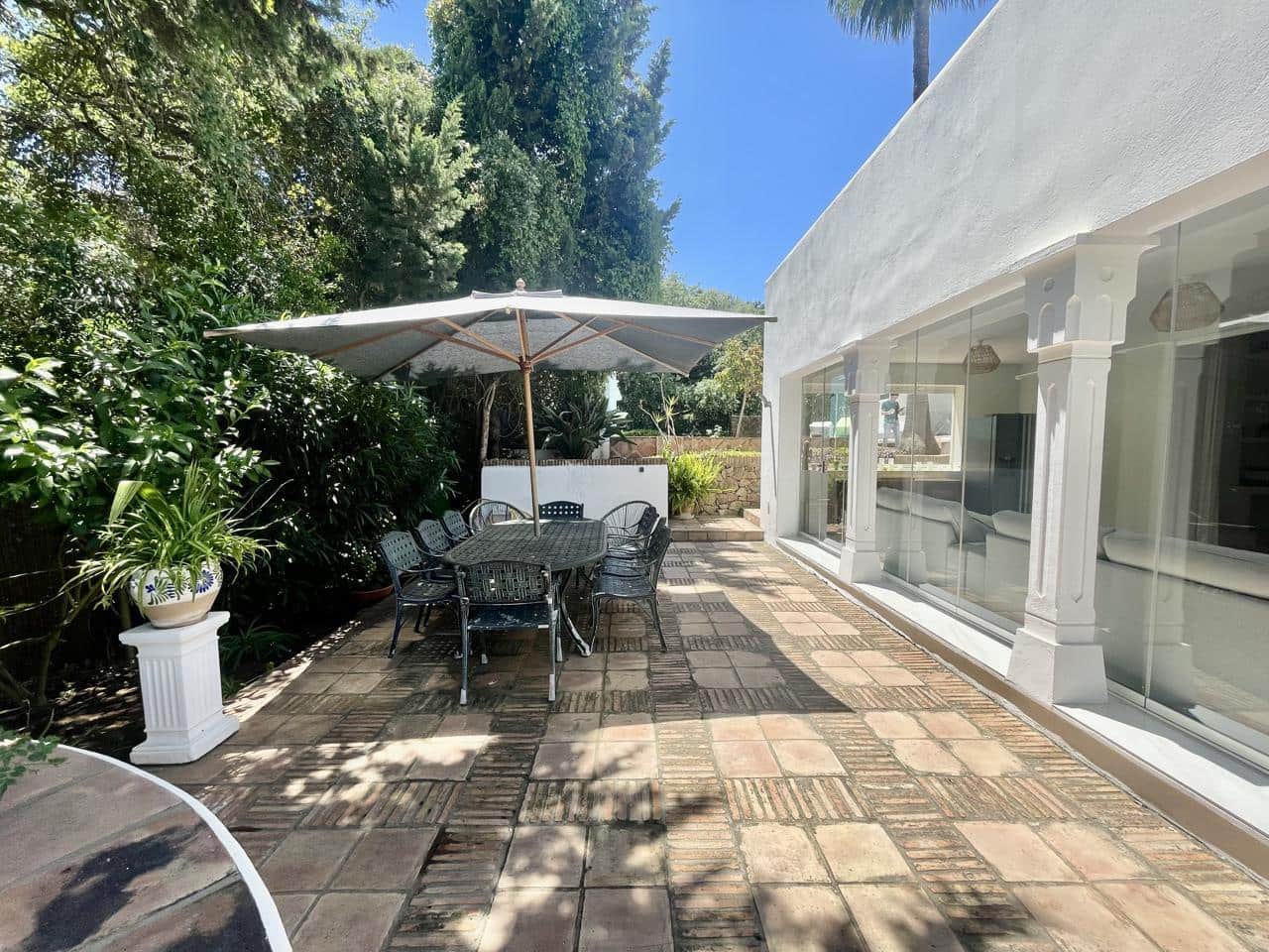 Chalet de 5 habitaciones en Sotogrande en venta con piscina garaje - 1.700.000 € (Ref: 9337285)