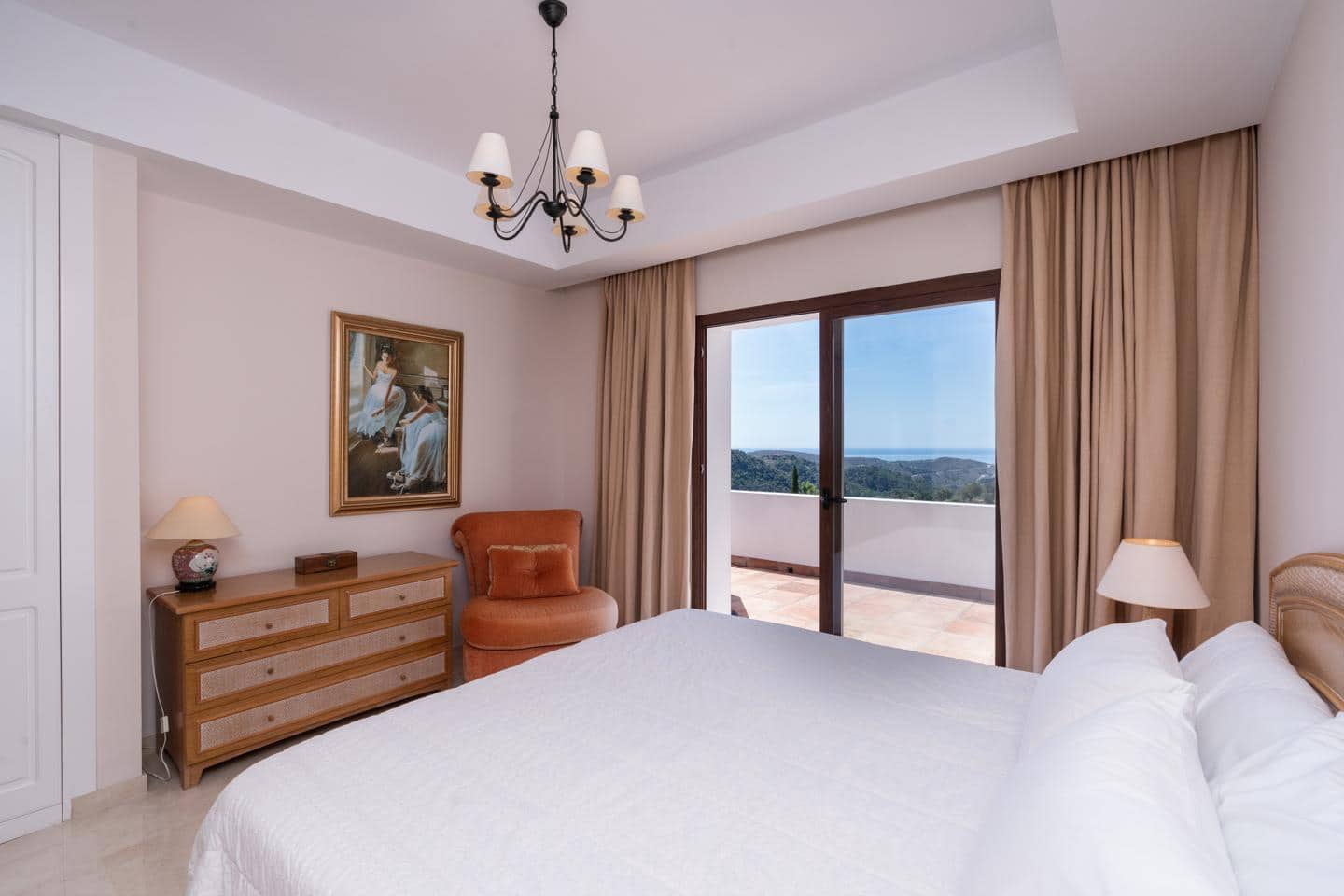 4 chambre Villa/Maison à vendre à Benahavis avec piscine garage - 1 795 000 € (Ref: 9338515)