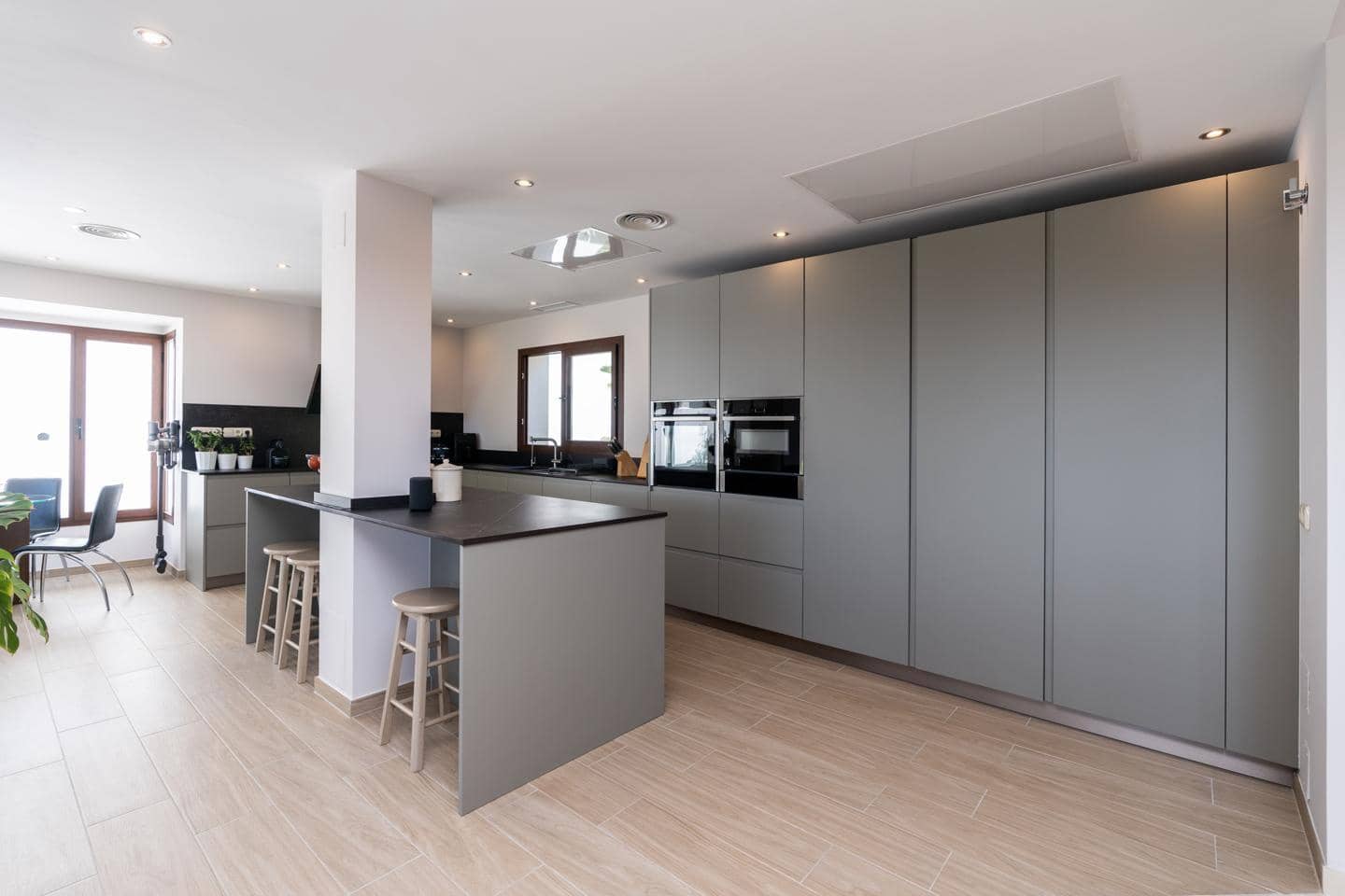 4 chambre Villa/Maison à vendre à Benahavis avec piscine garage - 1 795 000 € (Ref: 9338515)