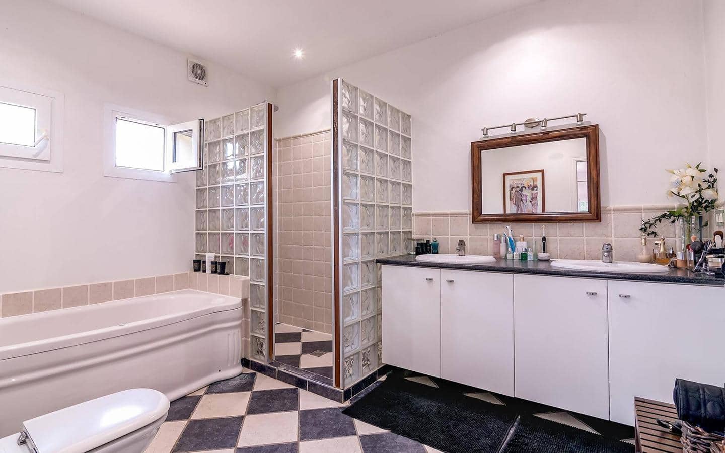 6 slaapkamer Villa te koop in Sotogrande met zwembad - € 1.850.000 (Ref: 9338516)