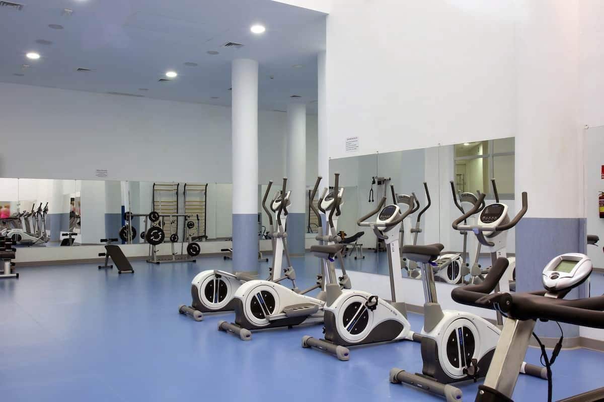 2 soveværelse Penthouse til salg i Estepona med swimmingpool garage - € 630.000 (Ref: 9338517)