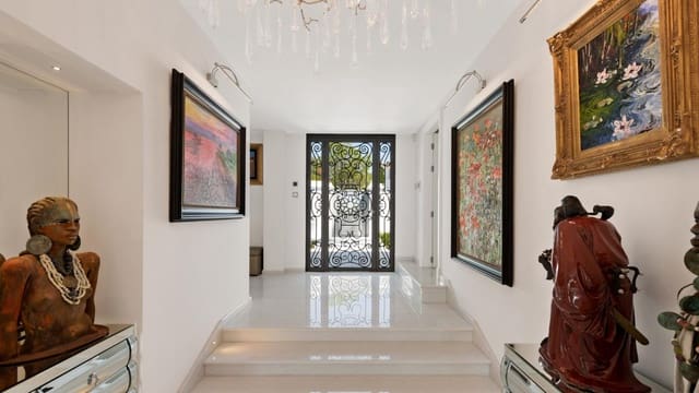 6 sovrum Villa till salu i Los Naranjos, Marbella med pool garage - 9 750 000 € (Ref: 9343030)