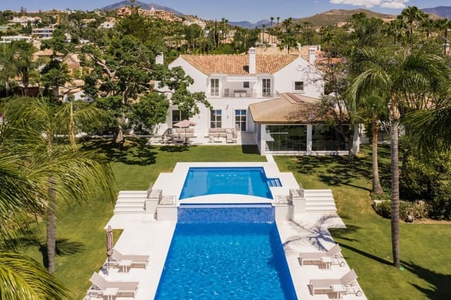 6 sovrum Villa till salu i Los Naranjos, Marbella med pool garage - 9 750 000 € (Ref: 9343030)