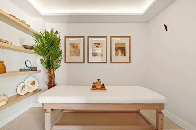 6 chambre Villa/Maison à vendre à Las Brisas, Marbella avec piscine garage - 11 950 000 € (Ref: 9343031)