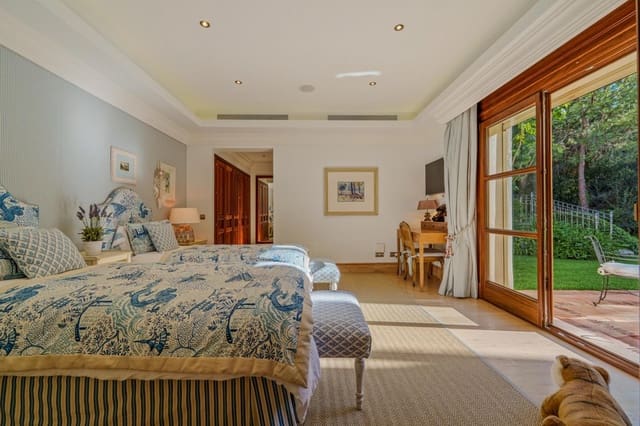 6 slaapkamer Villa te koop in Lomas De Marbella, Marbella met zwembad garage - € 8.950.000 (Ref: 9343032)