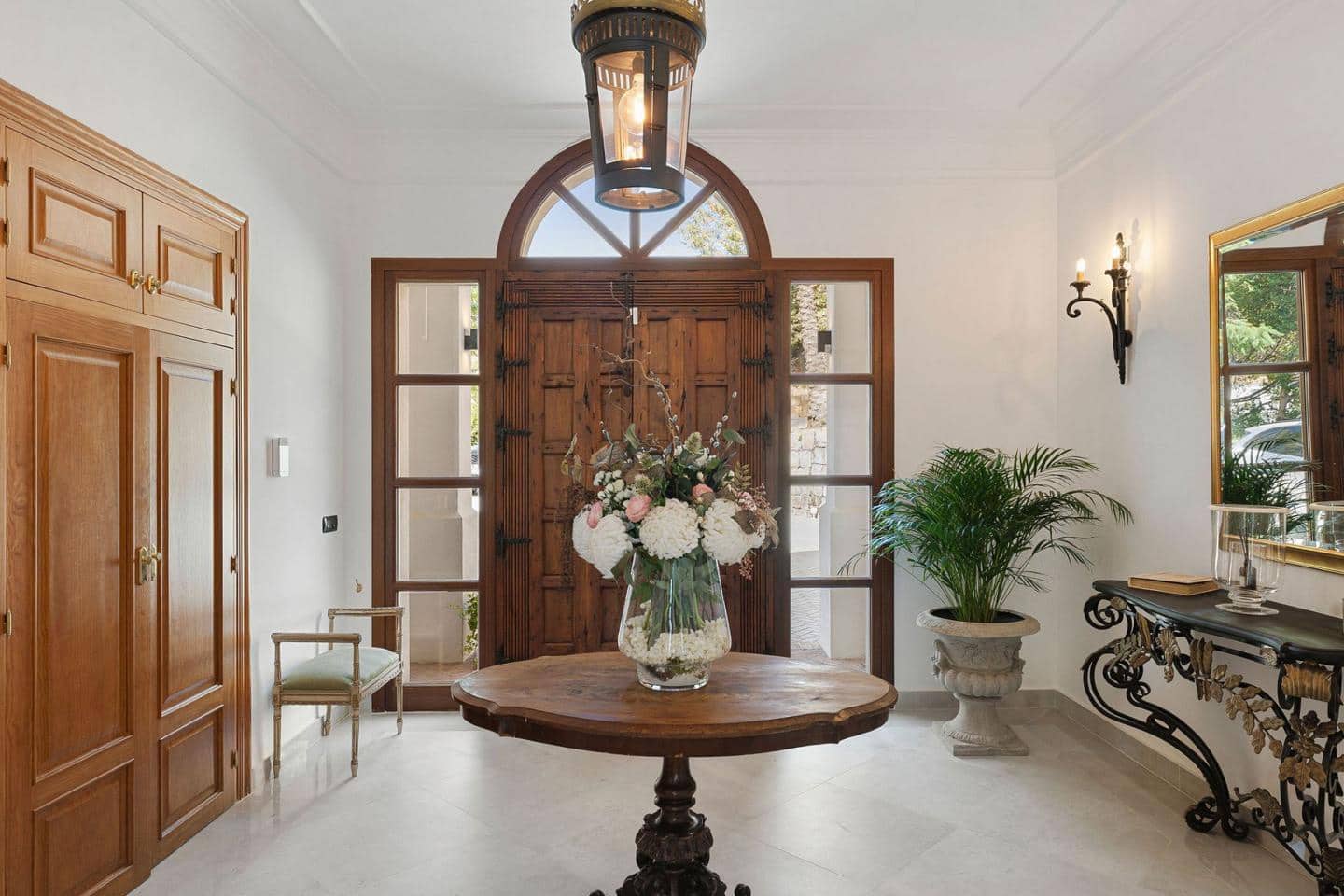 4 soverom Villa til salgs i Benahavis med svømmebasseng garasje - € 4 500 000 (Ref: 9343077)