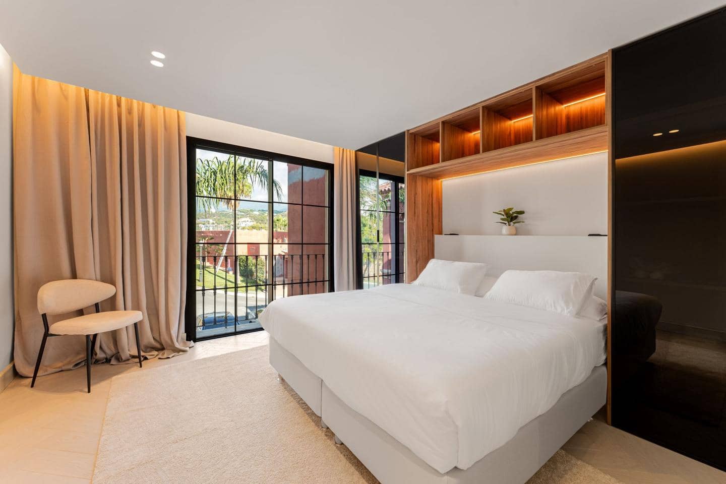 4 slaapkamer Penthouse te koop in Benahavis met zwembad - € 1.995.000 (Ref: 9343078)