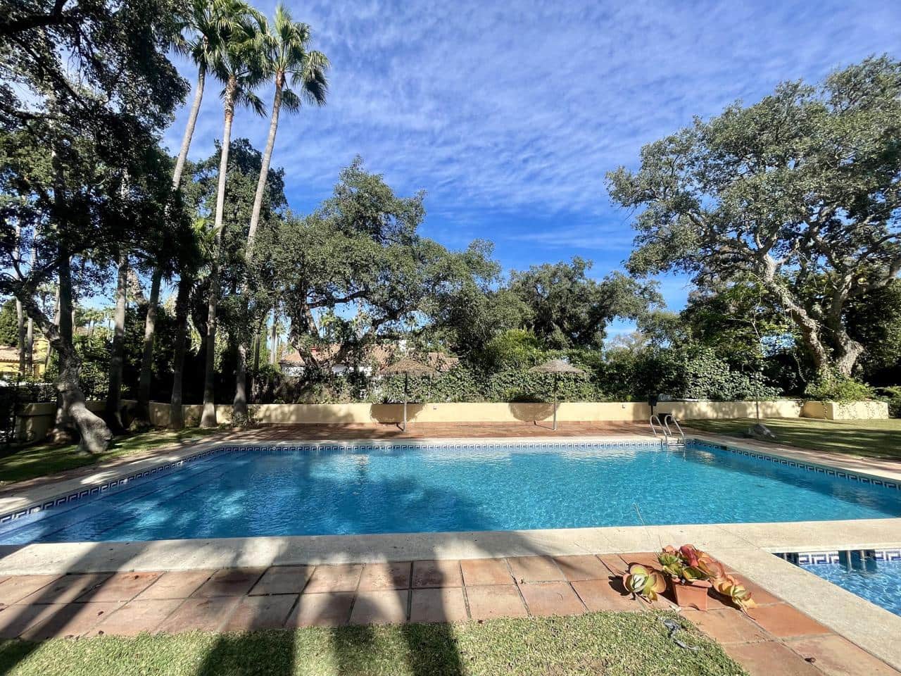 3 Zimmer Villa zu verkaufen in Sotogrande mit Pool Garage - 860.000 € (Ref: 9373955)