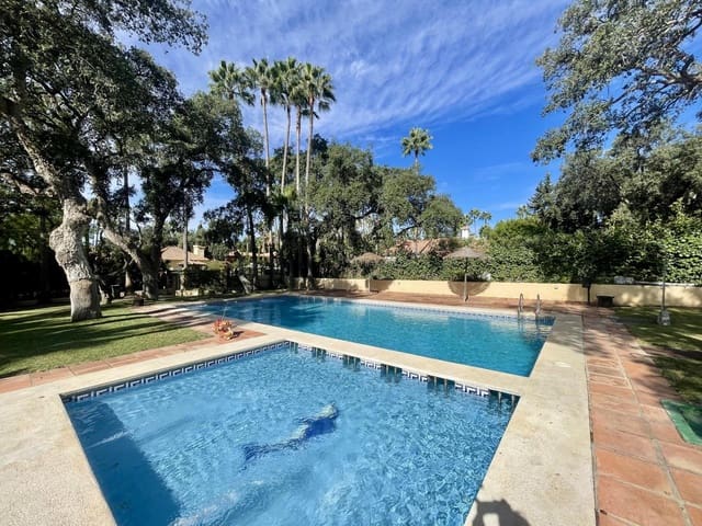 3 chambre Villa/Maison à vendre à Sotogrande Costa, San Roque avec piscine garage - 860 000 € (Ref: 9373955)