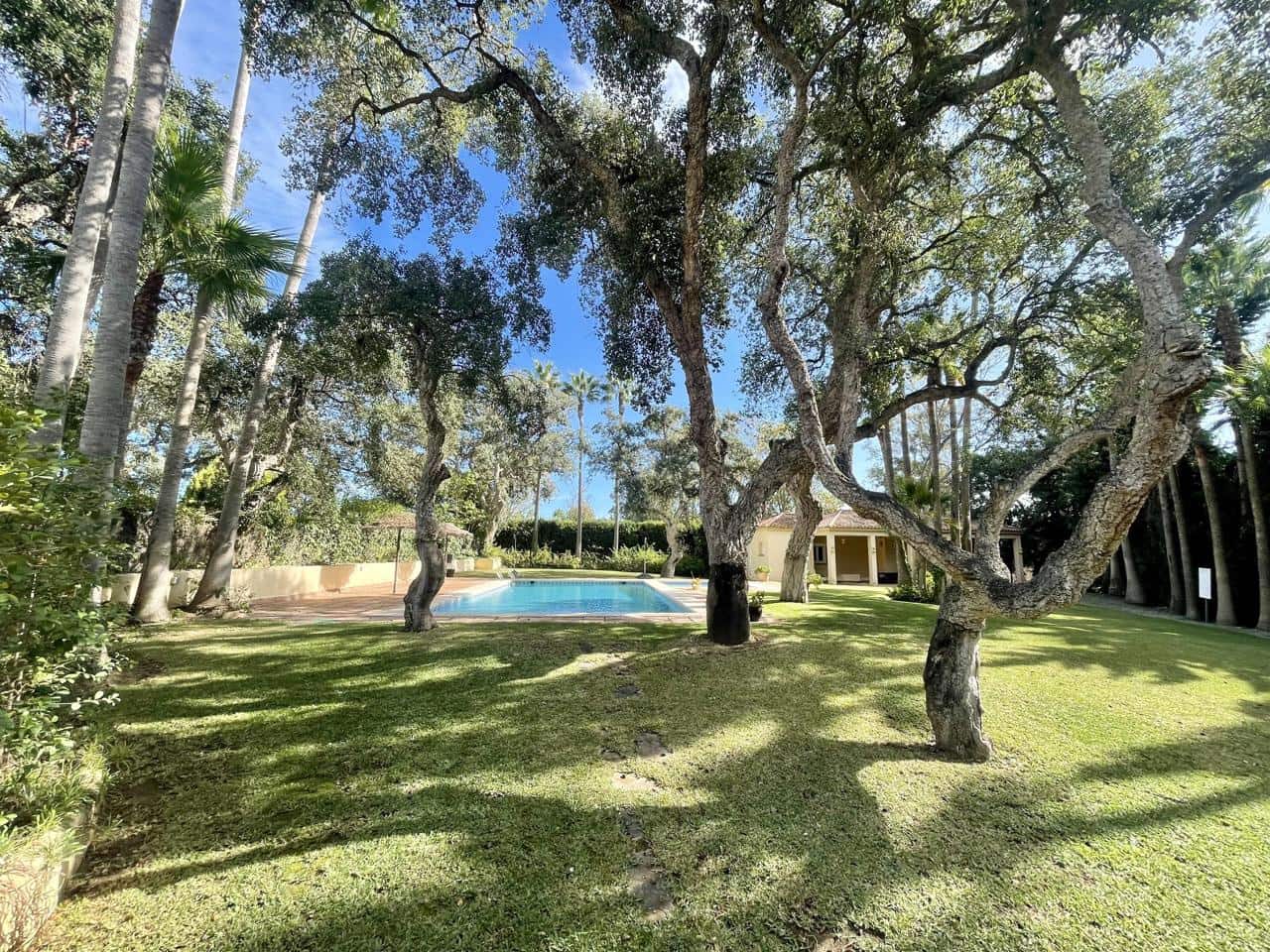 3 Zimmer Villa zu verkaufen in Sotogrande mit Pool Garage - 860.000 € (Ref: 9373955)