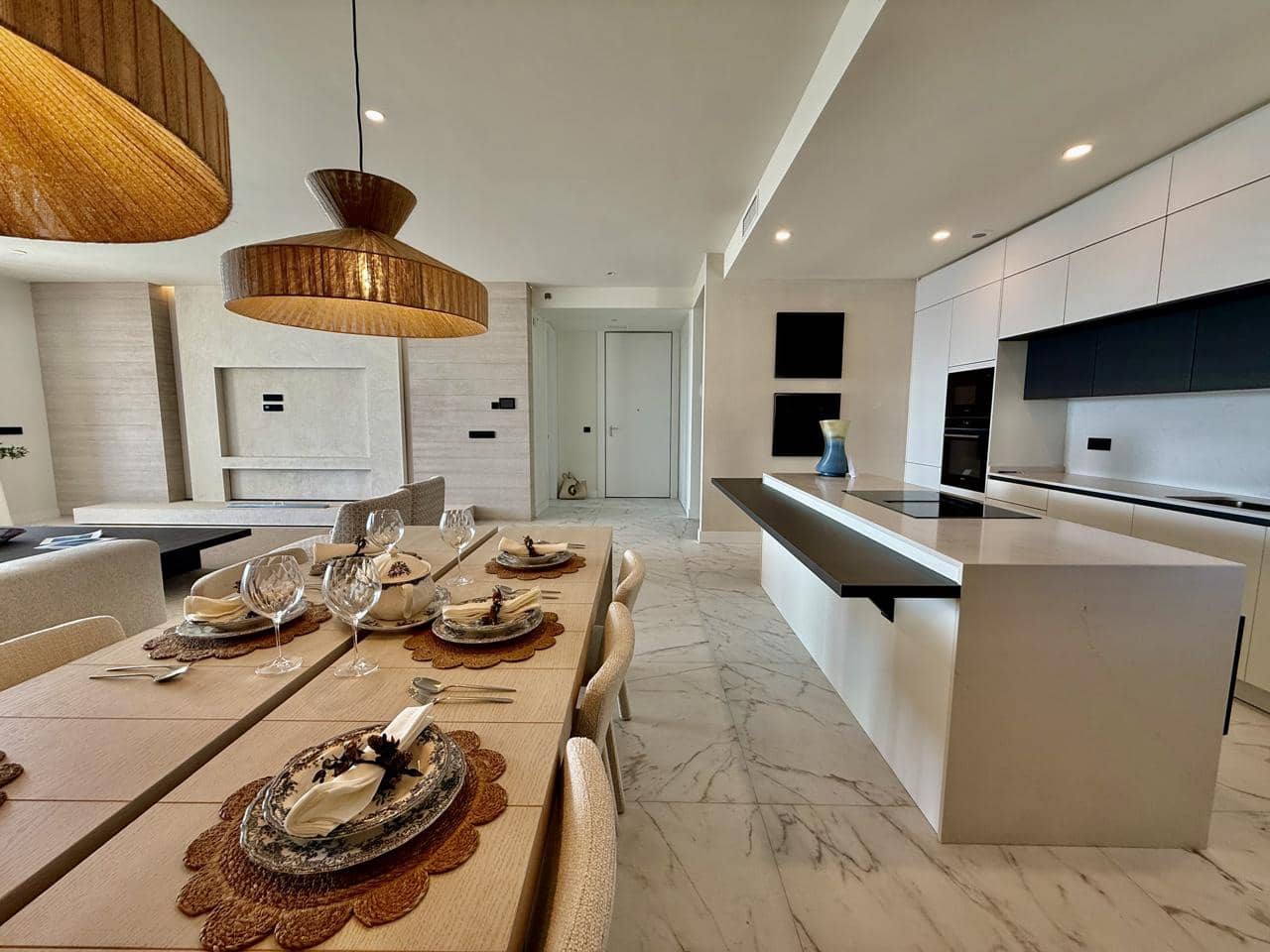 3 soverom Penthouse til salgs i Estepona med svømmebasseng garasje - € 1 409 000 (Ref: 9384925)