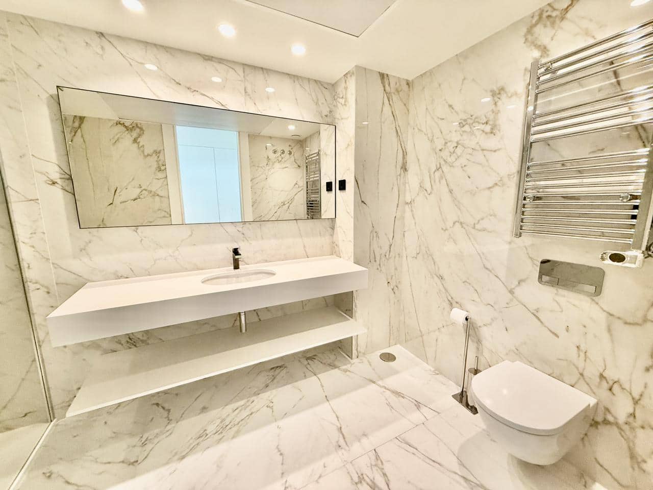 3 soverom Penthouse til salgs i Estepona med svømmebasseng garasje - € 1 409 000 (Ref: 9384925)