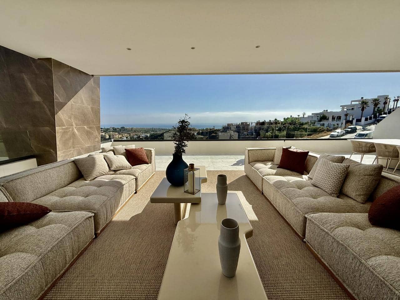 5 soveværelse Lejlighed til salg i Estepona med swimmingpool garage - € 1.679.000 (Ref: 9384926)