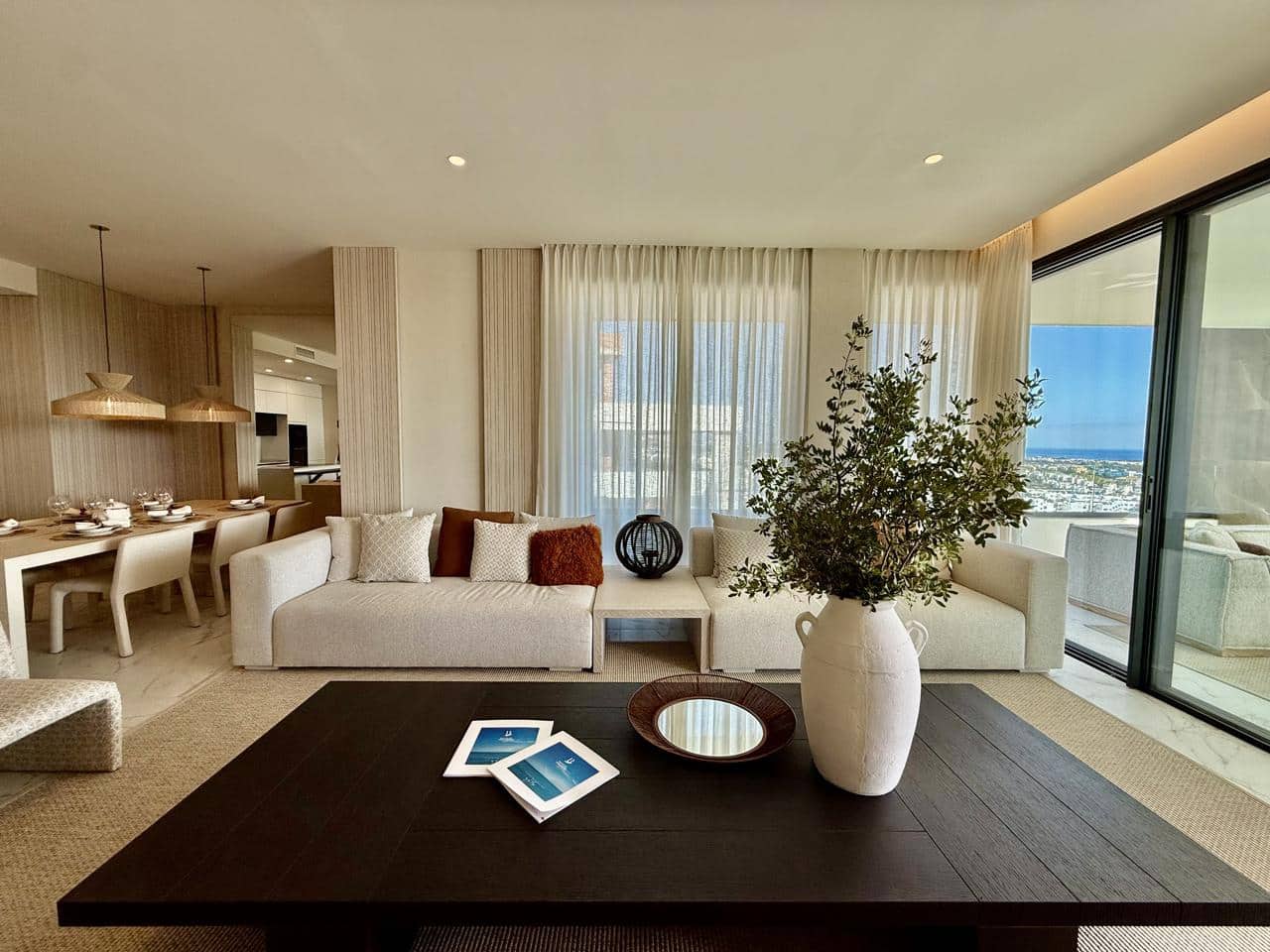 5 soveværelse Lejlighed til salg i Estepona med swimmingpool garage - € 1.679.000 (Ref: 9384926)