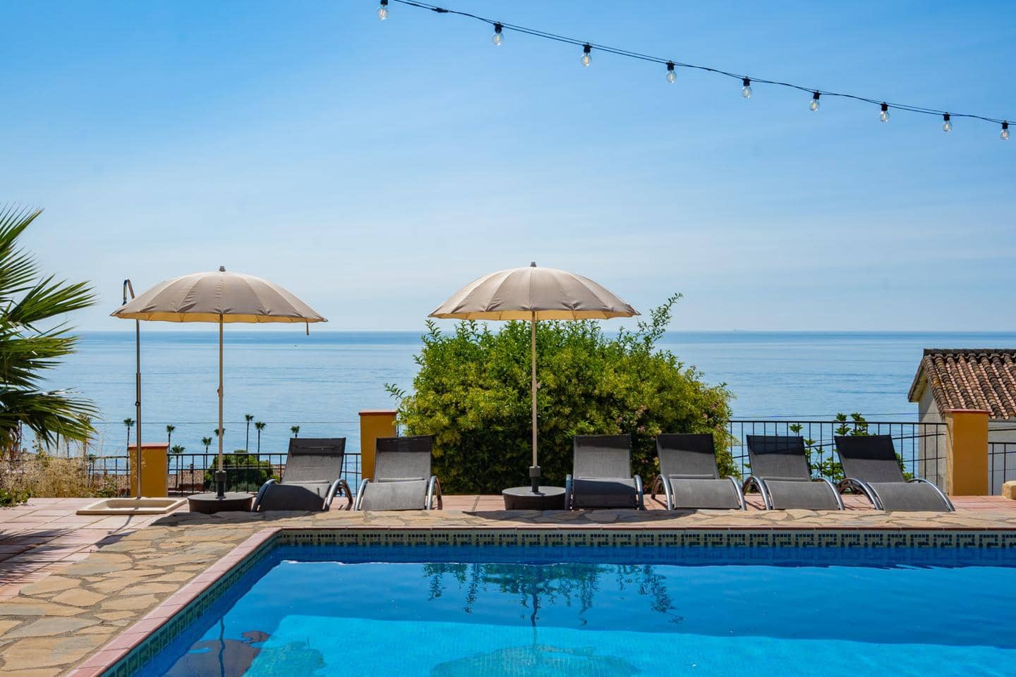 7 slaapkamer Villa te koop in Buenas Noches met zwembad - € 1.840.000 (Ref: 9386737)