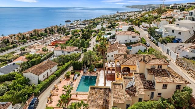 7 chambre Villa/Maison à vendre à Buenas Noches, Estepona avec piscine - 1 840 000 € (Ref: 9386737)