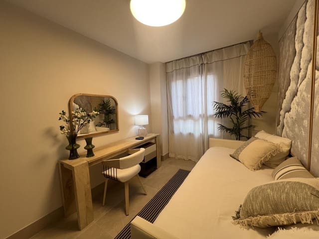 2 sovrum Lägenhet till salu i El Paraíso, Benahavís med pool garage - 635 000 € (Ref: 9386739)