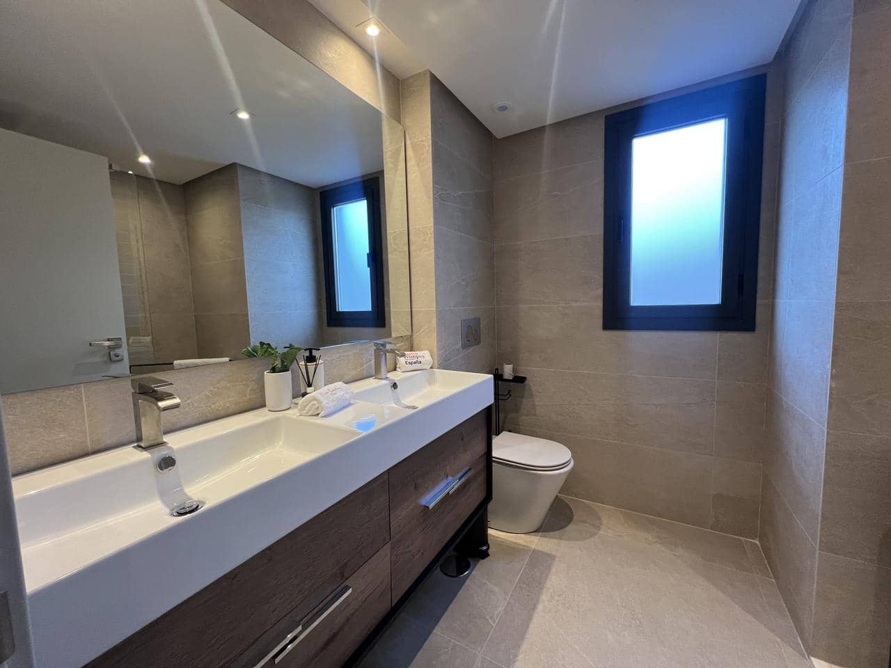 2 slaapkamer Appartement te koop in Benahavis met zwembad garage - € 635.000 (Ref: 9386739)