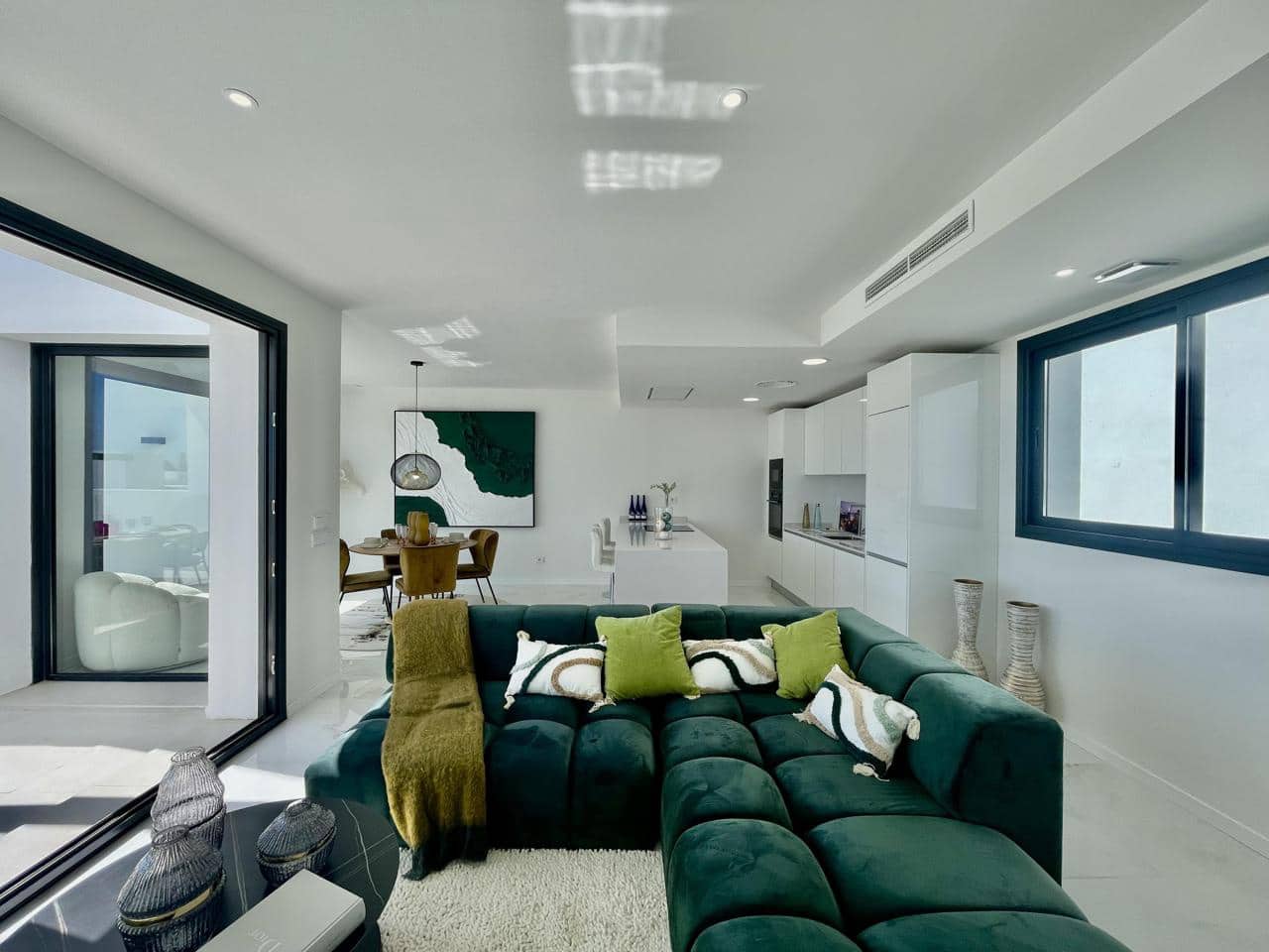 3 sovrum Takvåning till salu i Estepona med pool garage - 725 000 € (Ref: 9388706)